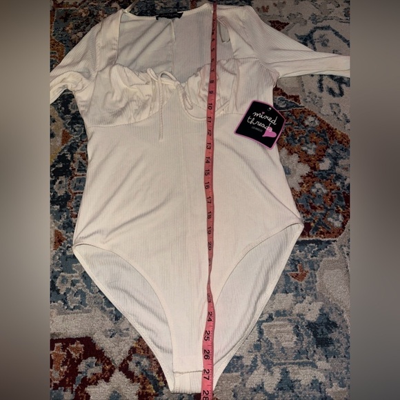 NWT MIXED THREADS Sz L Women’s Sexy Scoop Neck Long Sleeve bodysuit Beige Ribbed - Picture 7 of 8